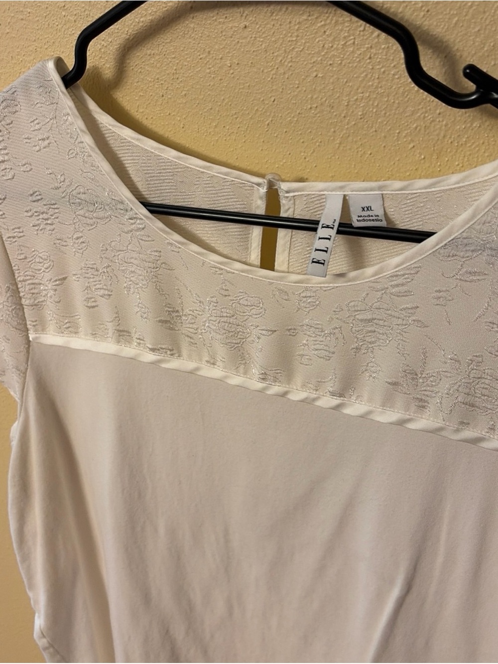Elle White Cap-Sleeve Blouse with Floral Lace Yoke XXL